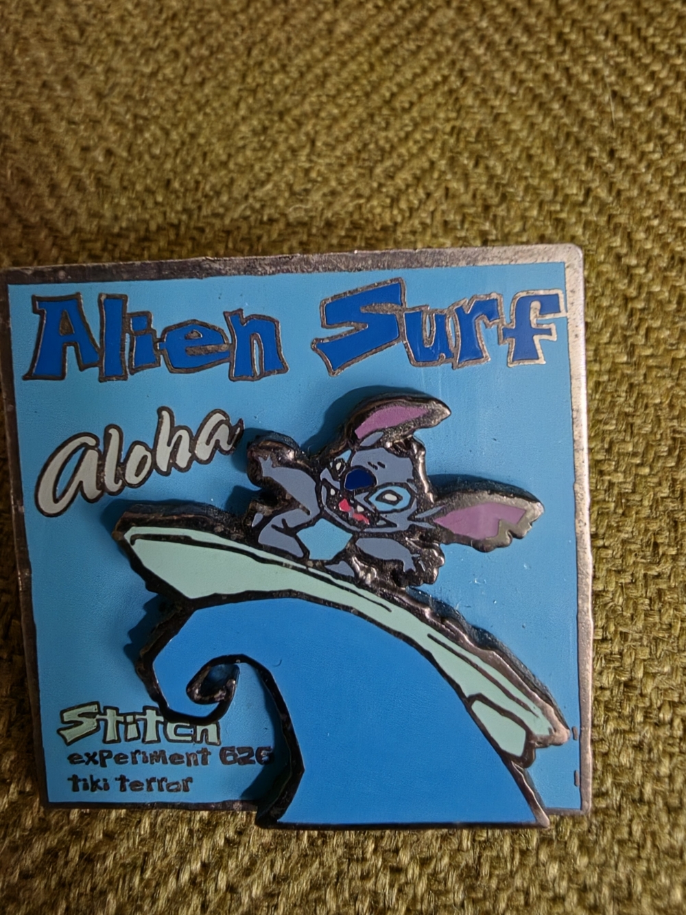 Alien Surf Aloha Swim Disney Trading Pin - Blue